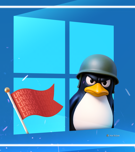 La mascotte de Linux, Tux, portant un casque militaire, émerge d'une fenêtre arborant le logo Windows, avec un drapeau rouge de Linux planté à proximité.